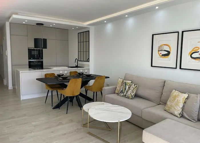 Piso En Castillo Sohail Apartman