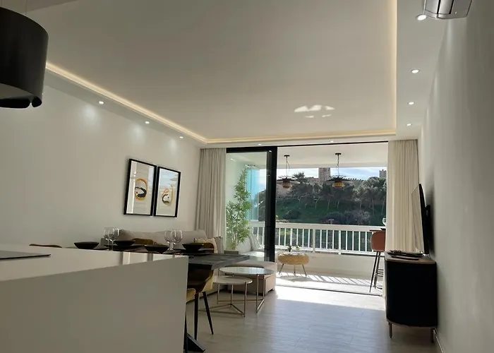 Piso En Castillo Sohail Apartment Fuengirola