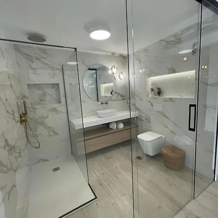 Piso En Castillo Sohail * フエンヒロラ